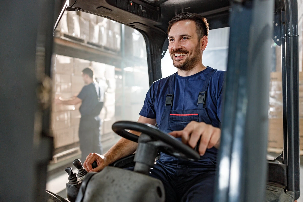 Weiterbildung als Fachlagerist - Karriere als Logistikmeister